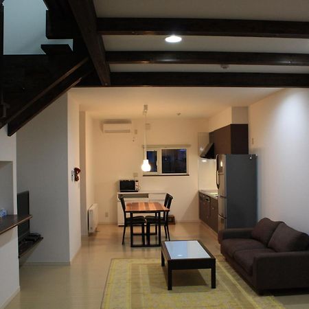 Tsuru Apartments NakaNakafurano Buitenkant foto