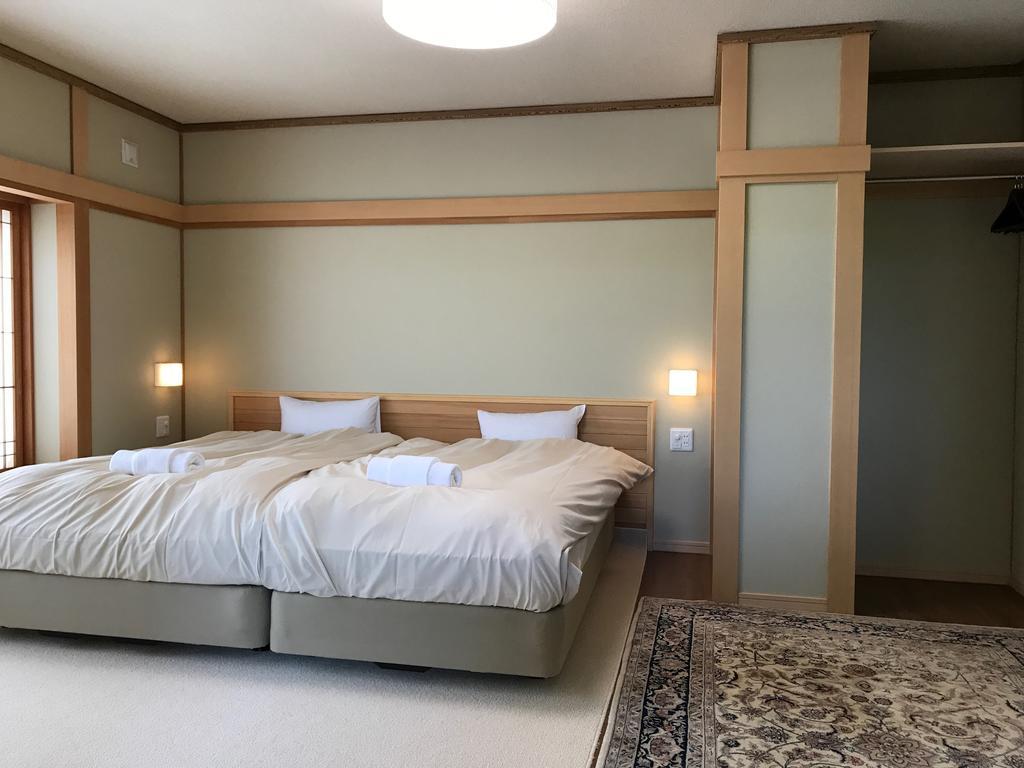 Tsuru Apartments NakaNakafurano Buitenkant foto